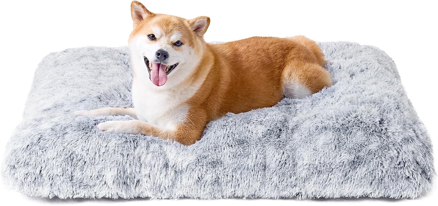 EHEYCIGA Fluffy Dog Crate Bed for Large Dogs, Plush Faux Fur Pad, Grey | Calming Anti Anxiety Large Dog Crate Bed, Washable Soft Warm Mat with Non-Slip Bottom